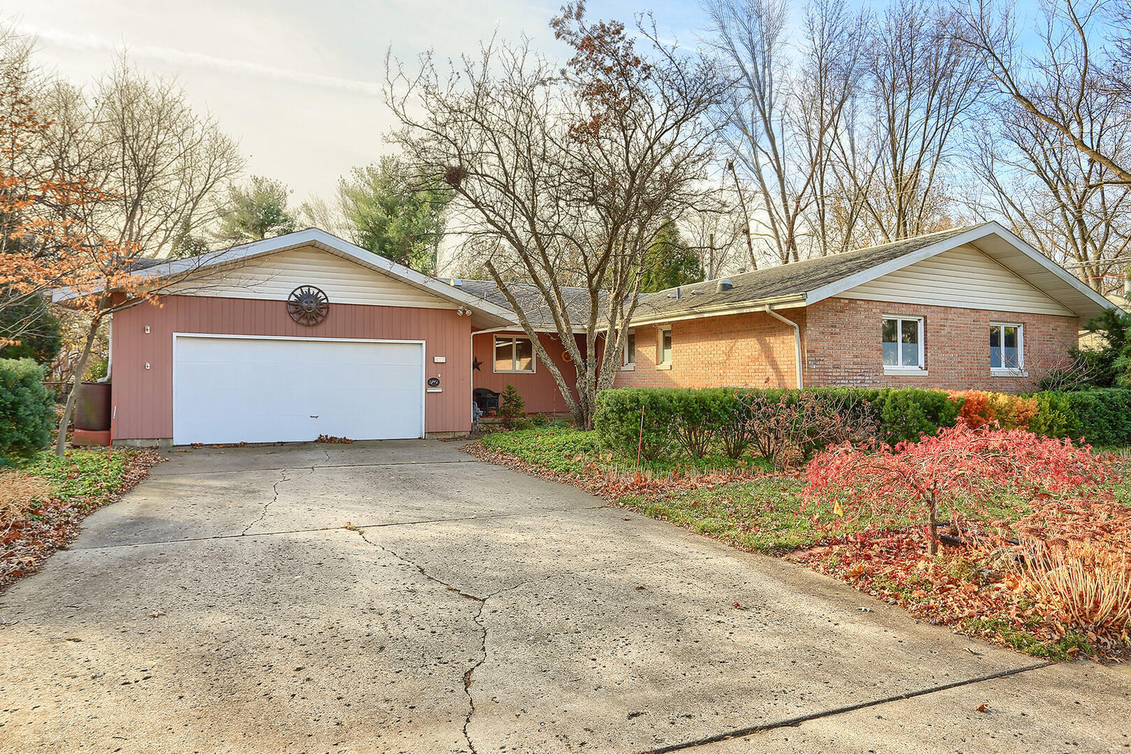 611 E Harding , Urbana, IL MLS 10906870 Berkshire Hathaway