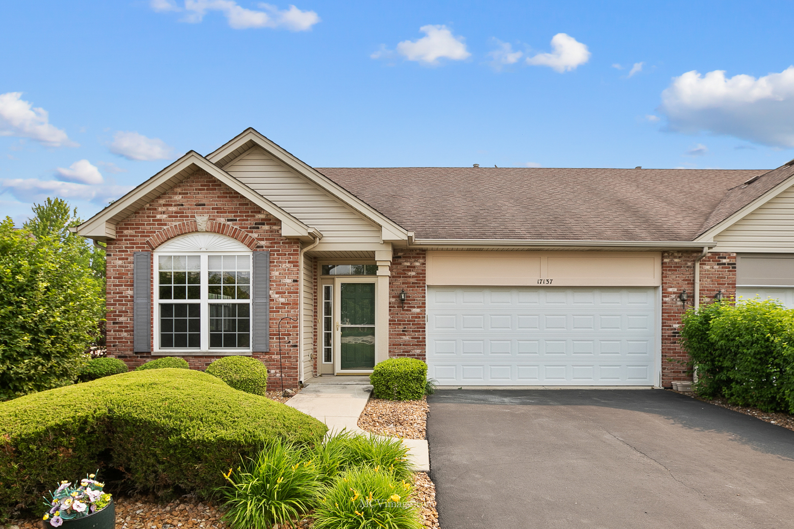 Lago Vista in Lockport IL Homes for Sale Lago Vista in Lockport Real