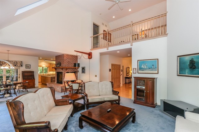 39 DEVERELL Drive