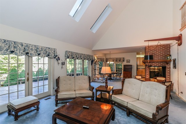39 DEVERELL Drive