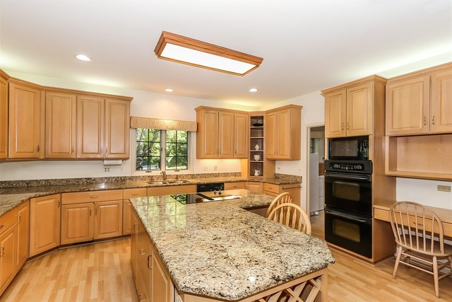 39 DEVERELL Drive