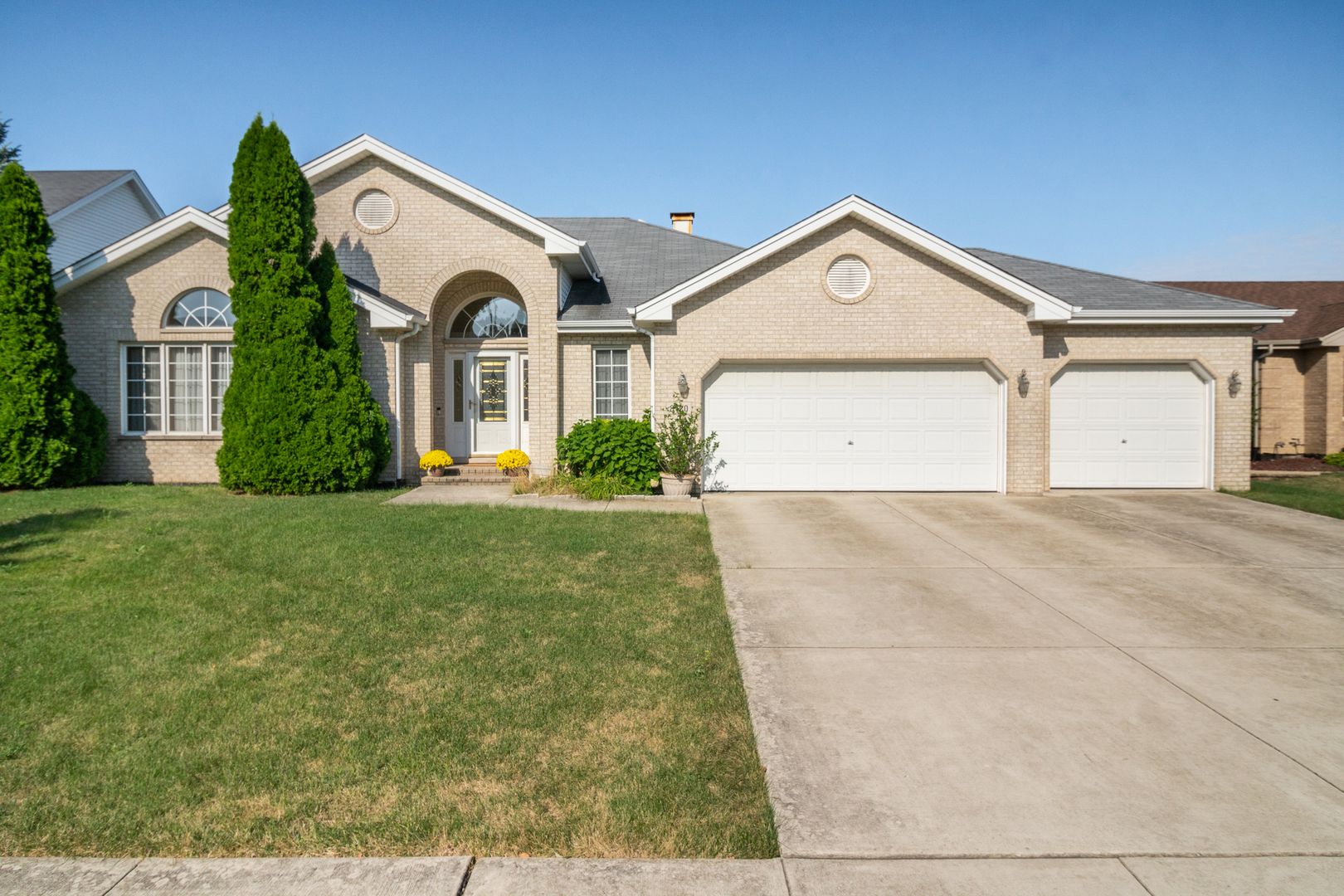 Farmingdale Village in Woodridge IL Homes for Sale Farmingdale