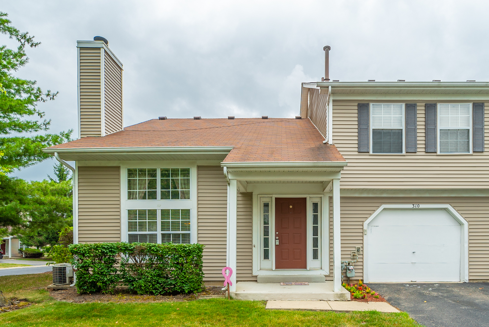 Southgate Manor in Streamwood IL Homes for Sale Southgate Manor in