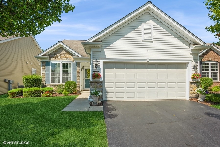 Edgewater By Del b in Elgin IL Homes for Sale Edgewater By Del