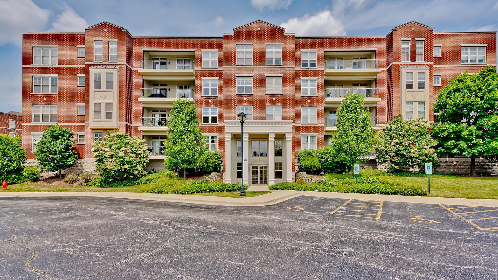 Astor Real Estate Group Astor Place in Buffalo Grove IL Homes for