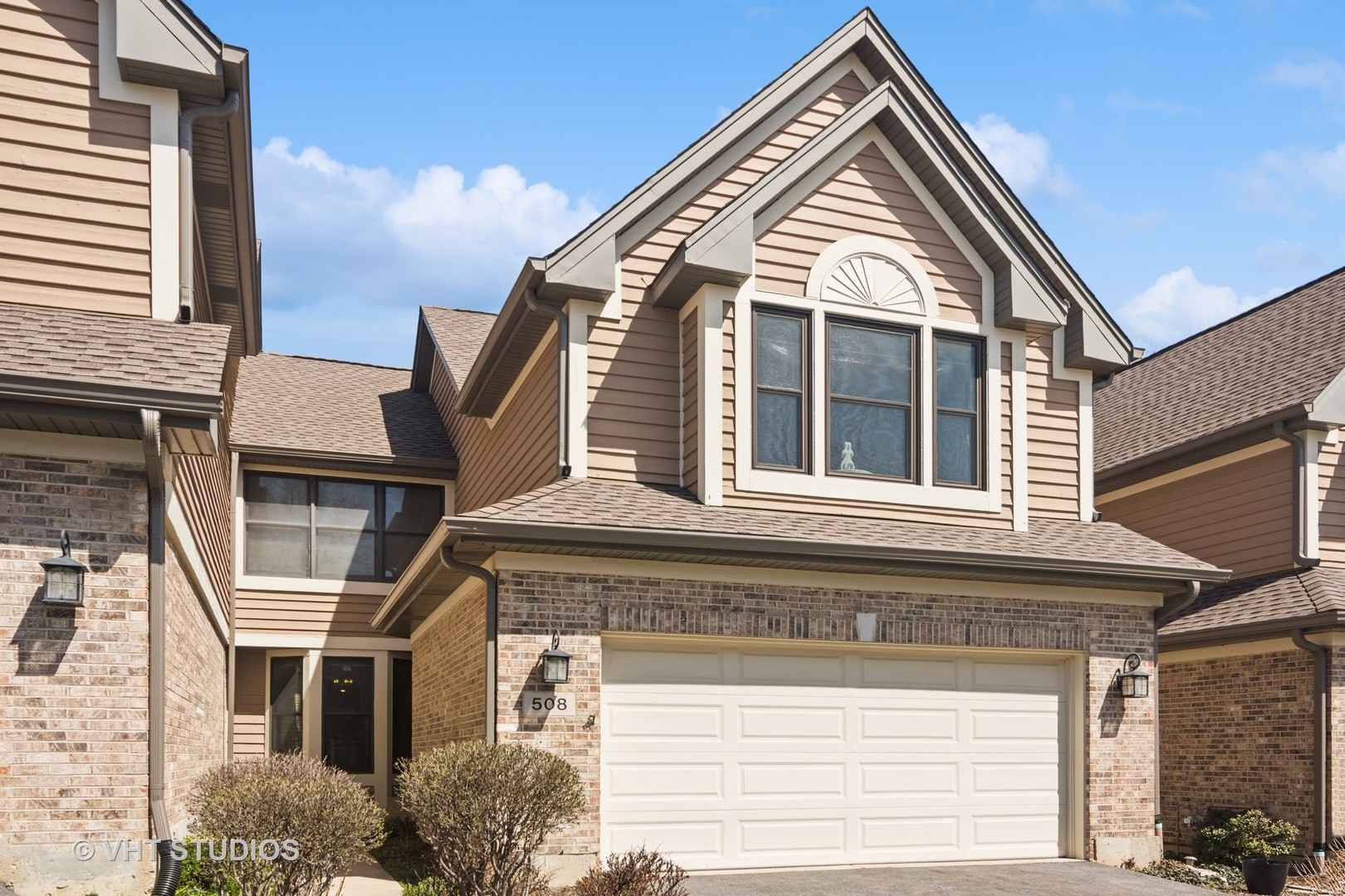 Abbey Woods in Lombard IL Homes for Sale Abbey Woods in Lombard Real