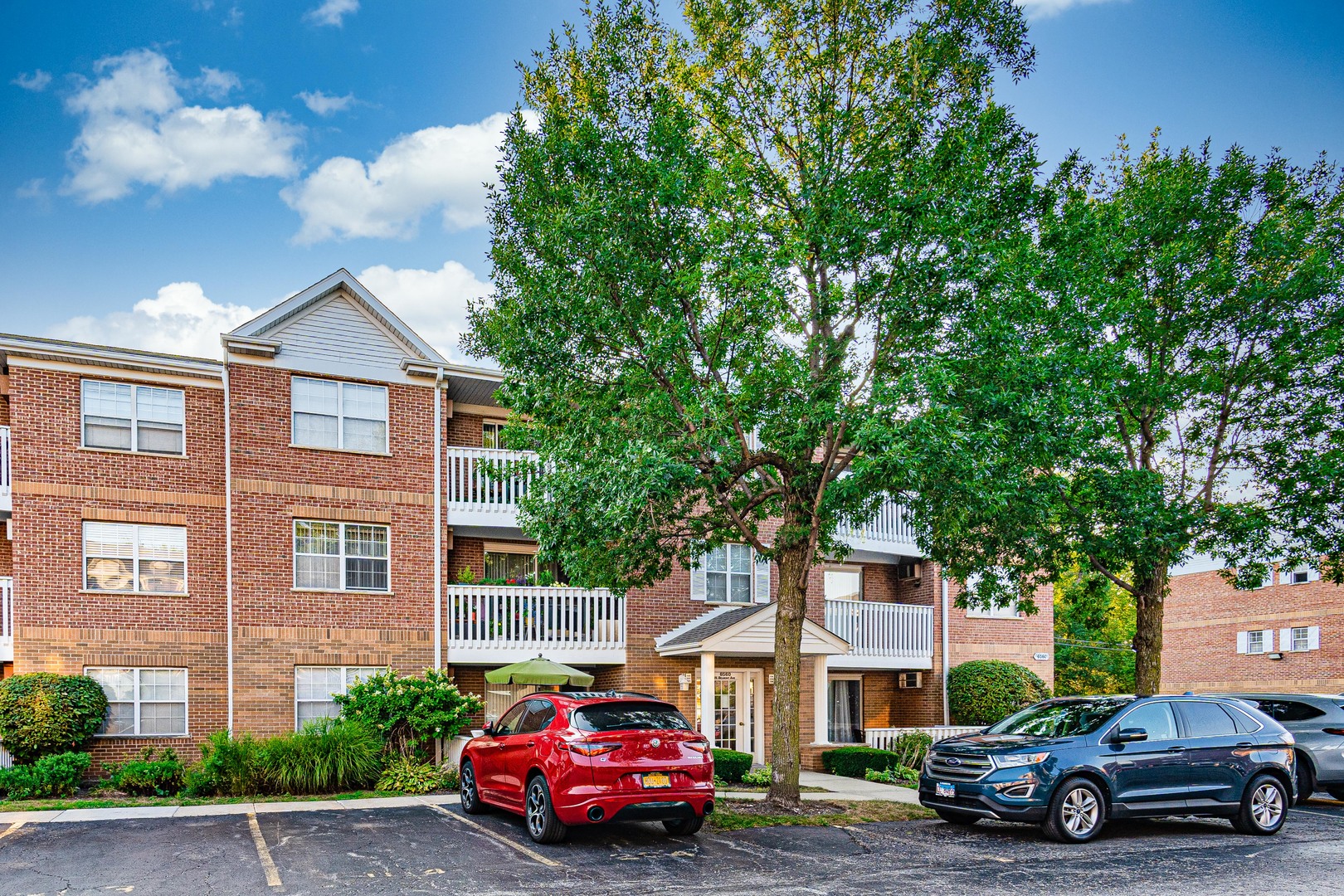 Arbor Lane Condos in Chicago IL Homes for Sale Arbor Lane Condos in