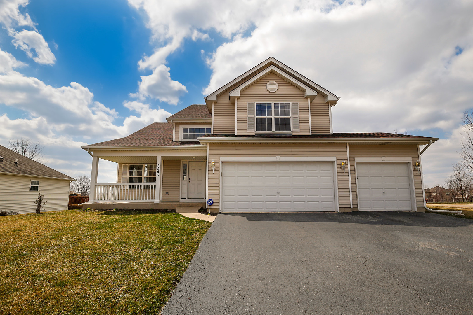 Deerbrook in Aurora IL Homes for Sale Deerbrook in Aurora Real Estate