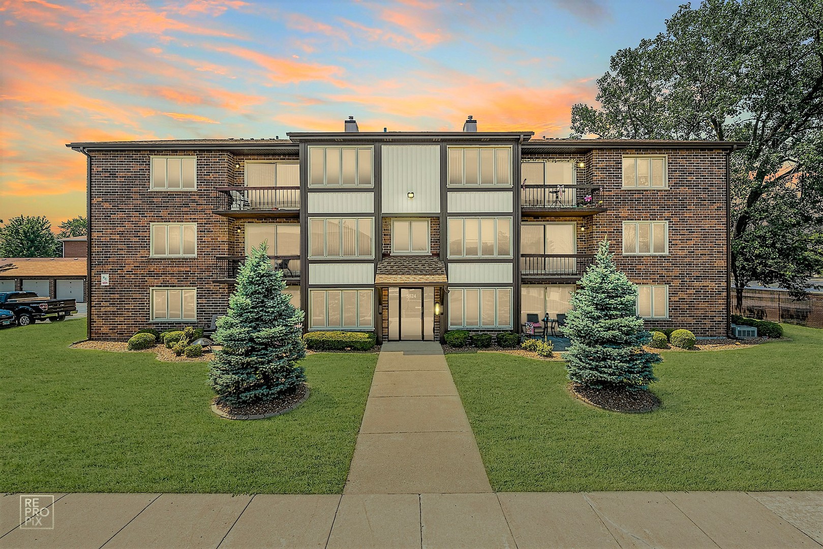 Crestwood IL Homes for Sale Crestwood Real Estate Bowers Realty Group Crestwood IL Homes for Sale Crestwood Real Estate Bowers Realty Group