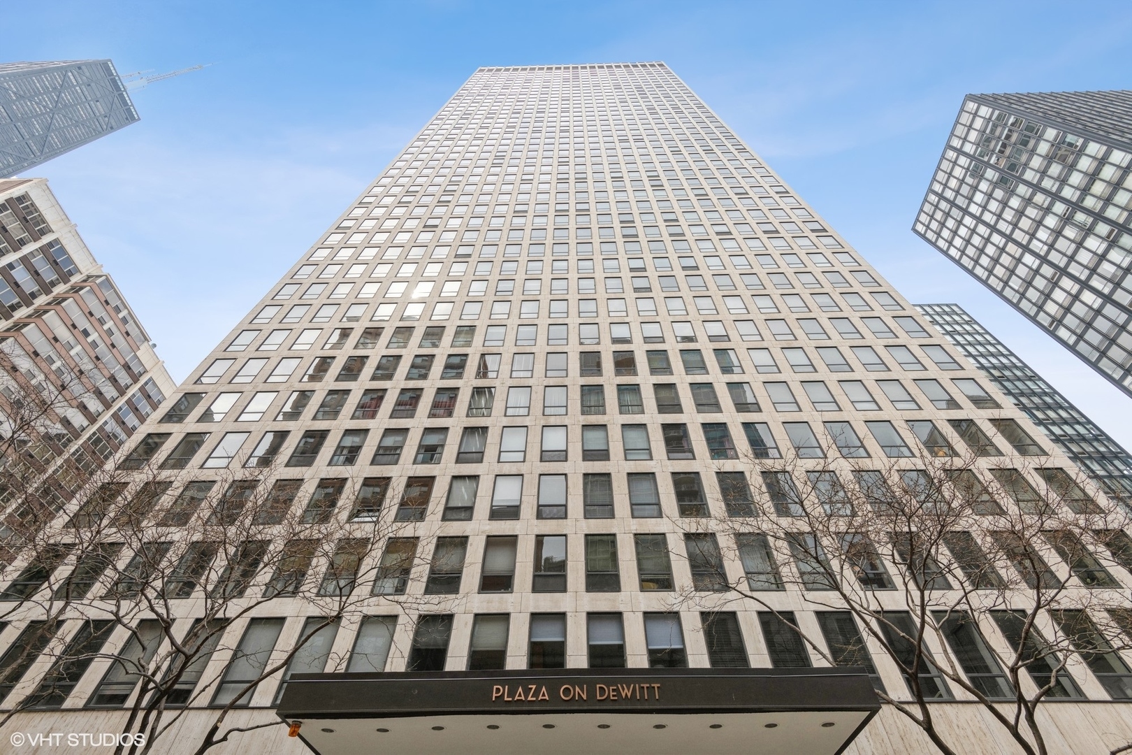 Plaza On Dewitt in Chicago IL Homes for Sale Plaza On Dewitt in