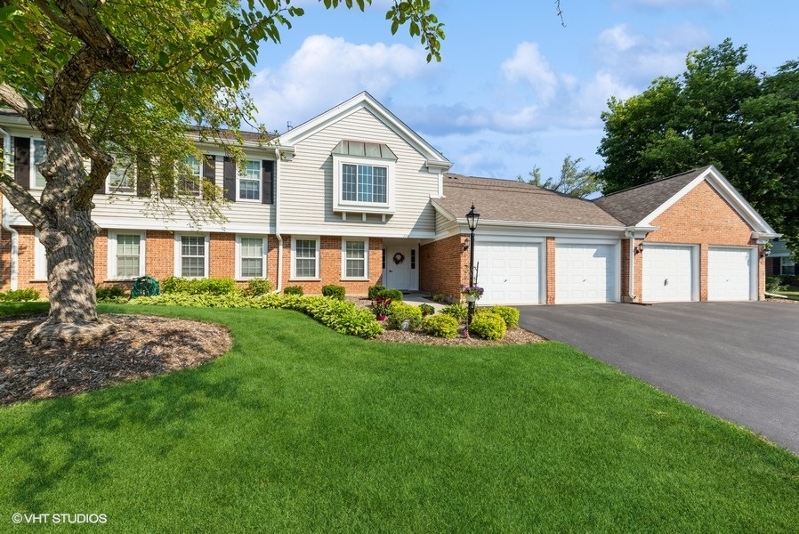 Rob Roy Country Club Village in Prospect Heights IL Homes for Sale