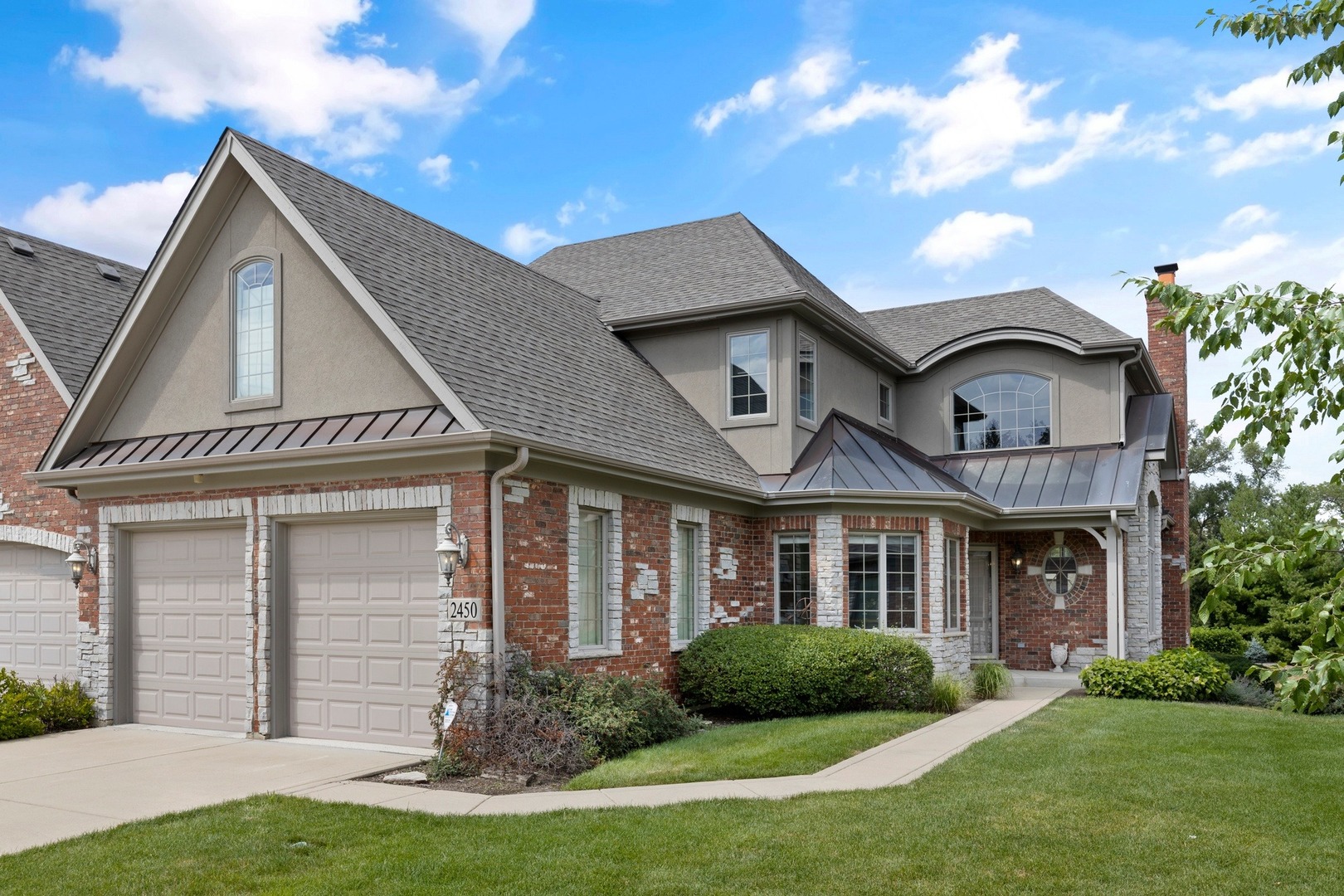 homes for sale in downers grove il