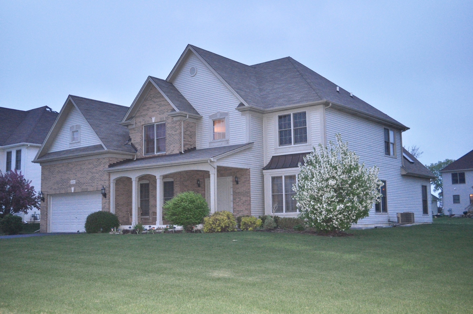 Moose Lake Estates in North Aurora IL Homes for Sale Moose Lake