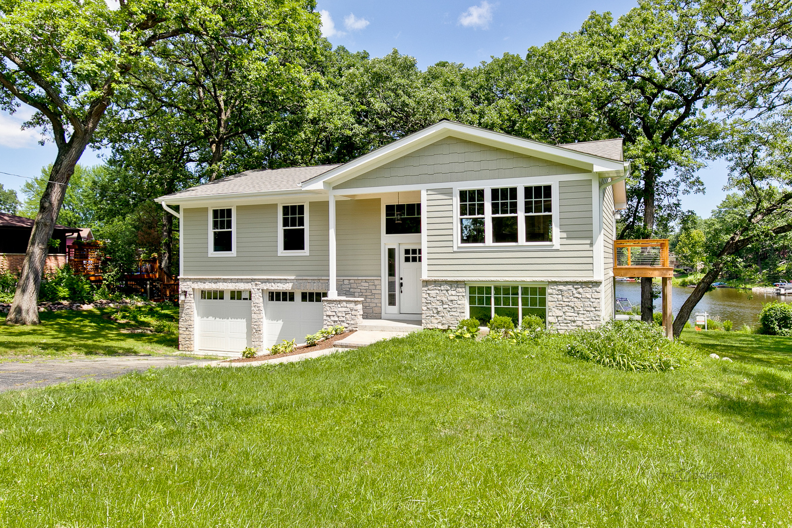 Loch Lomond in Mundelein IL Homes for Sale Loch Lomond in Mundelein