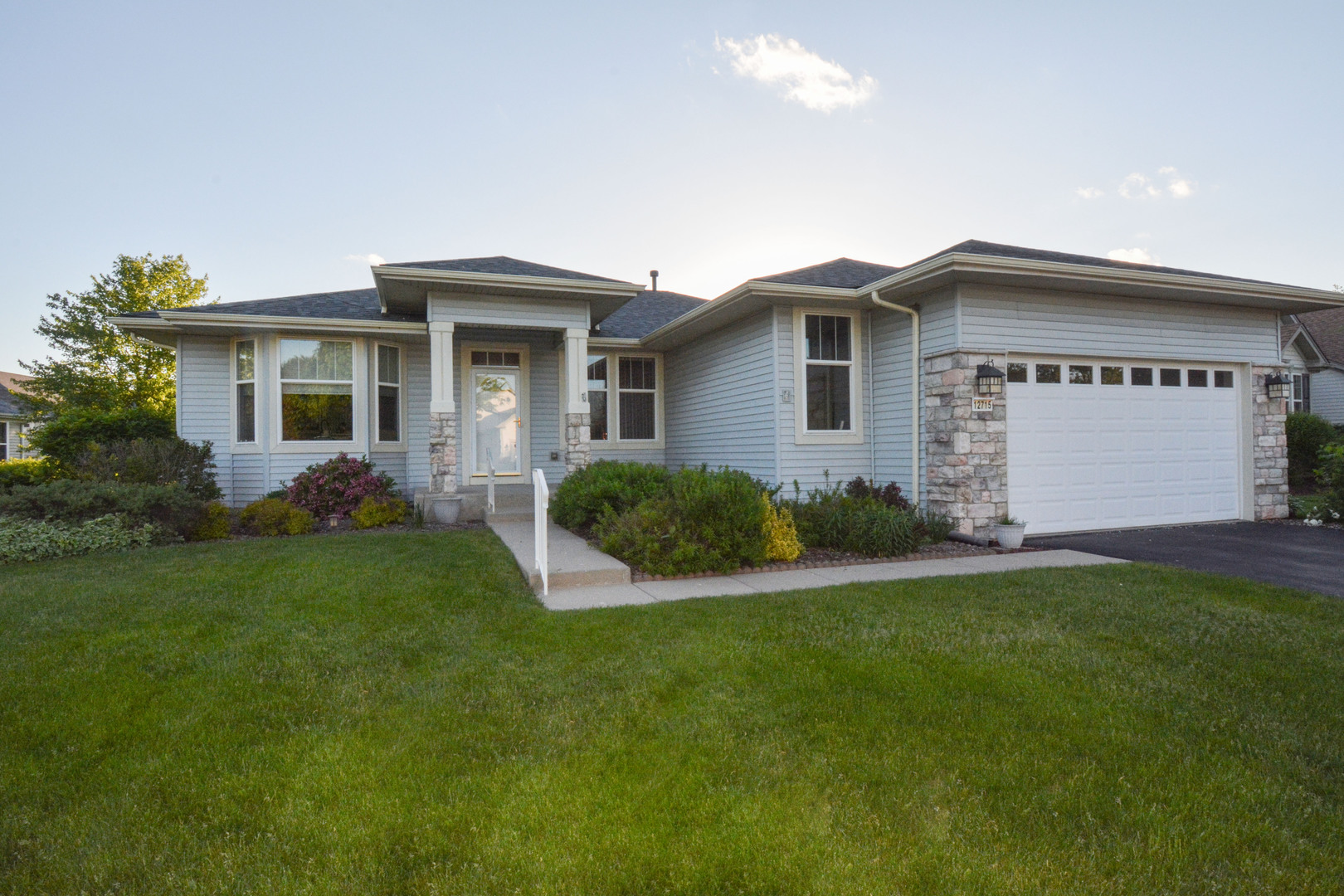 Del b Sun City in Huntley IL Homes for Sale Del b Sun City in