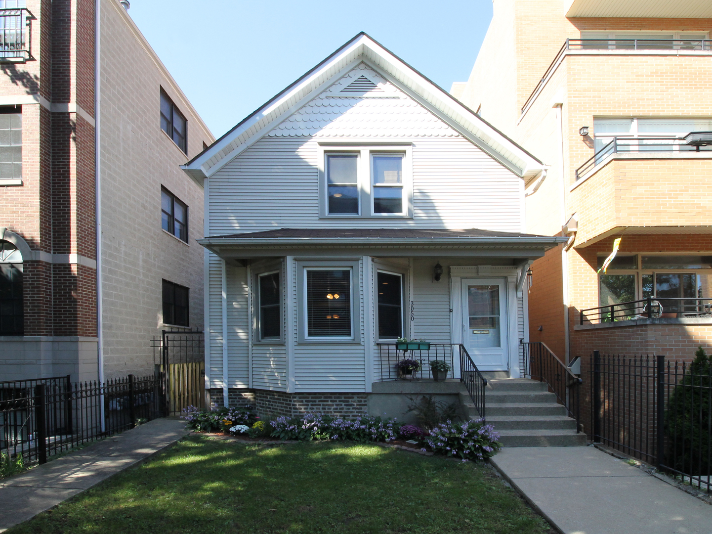 3050 N Oakley , Chicago, IL MLS 10891934 Berkshire Hathaway