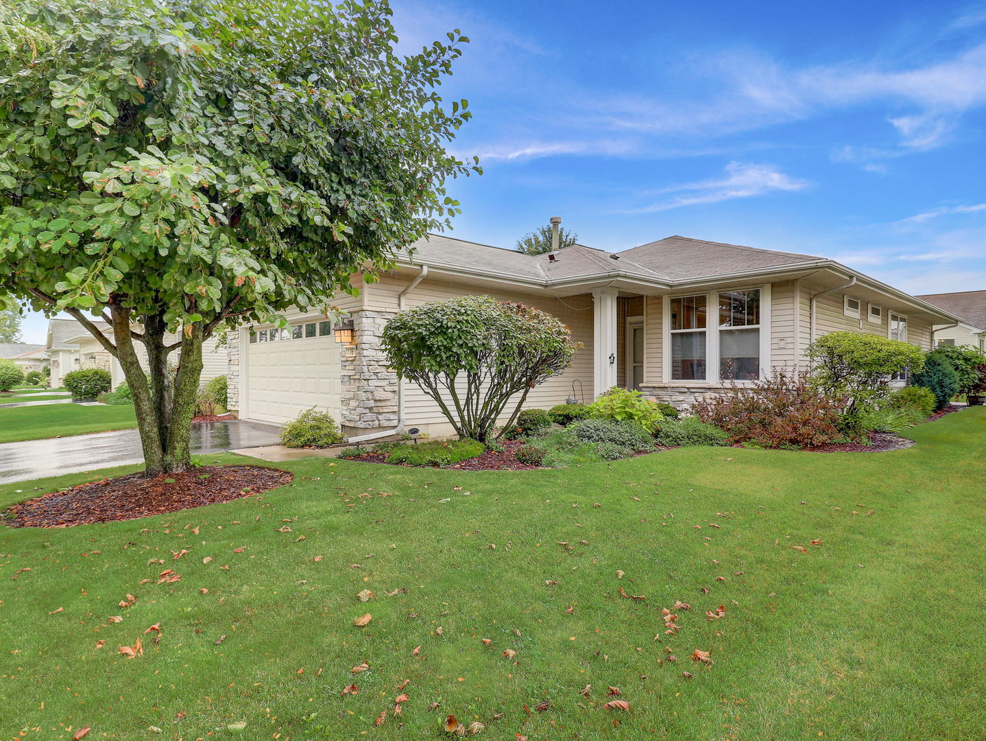 Del b Sun City in Naperville, Huntley IL Homes for Sale Del b