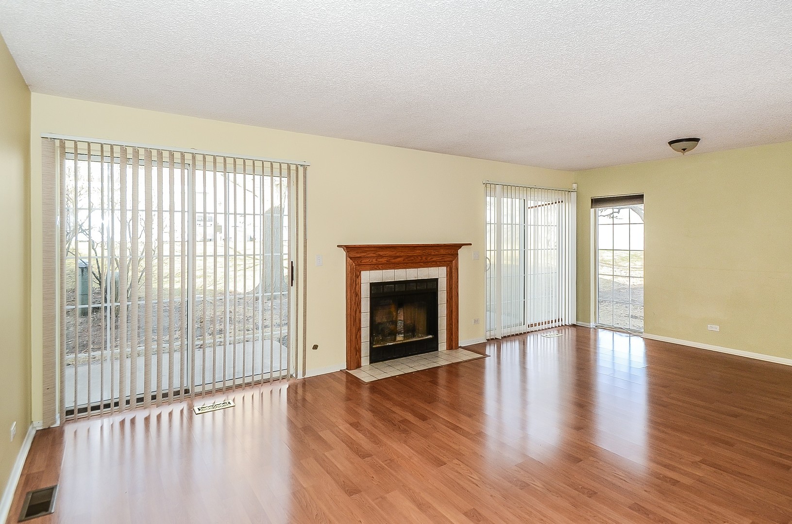 540 W Happfield Drive 540