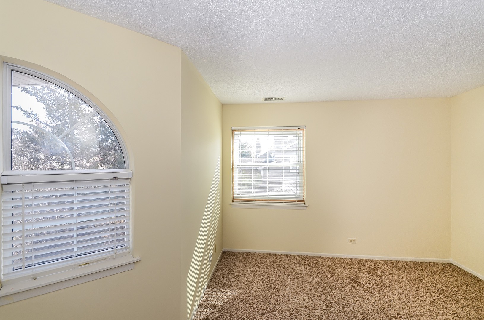 540 W Happfield Drive 540