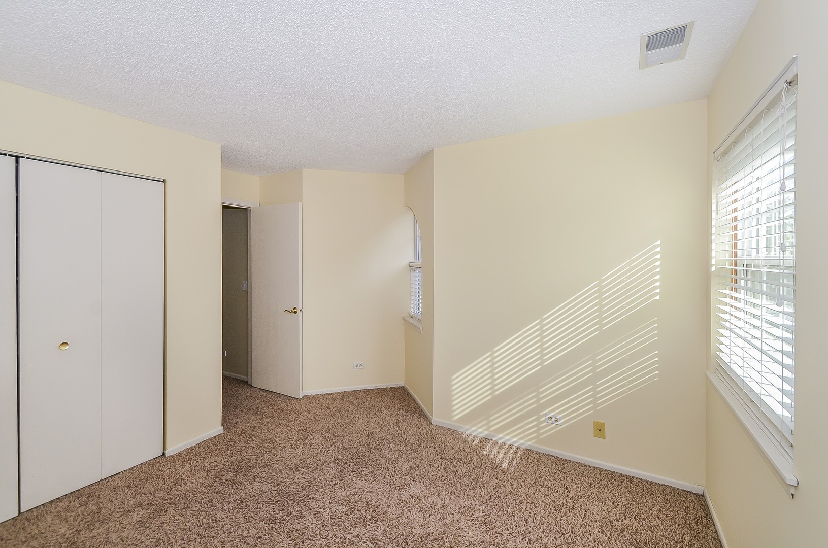 540 W Happfield Drive 540