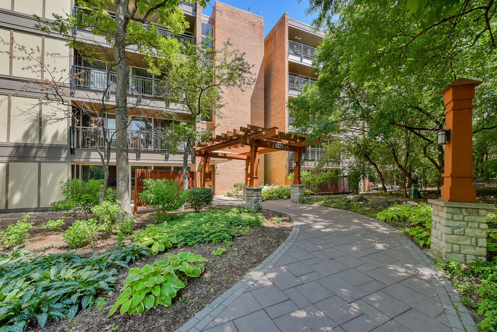 Four Lakes in Lisle IL Homes for Sale Four Lakes in Lisle Real Estate