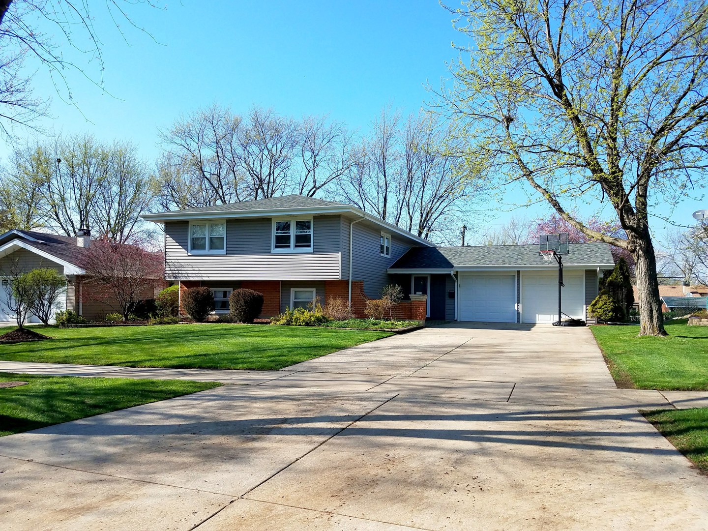 Photo of 1470 Hassell HOFFMAN ESTATES  60169
