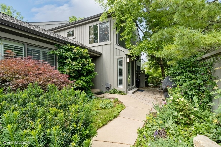 Lake Barrington Shores in Lake Barrington IL Homes for Sale Lake