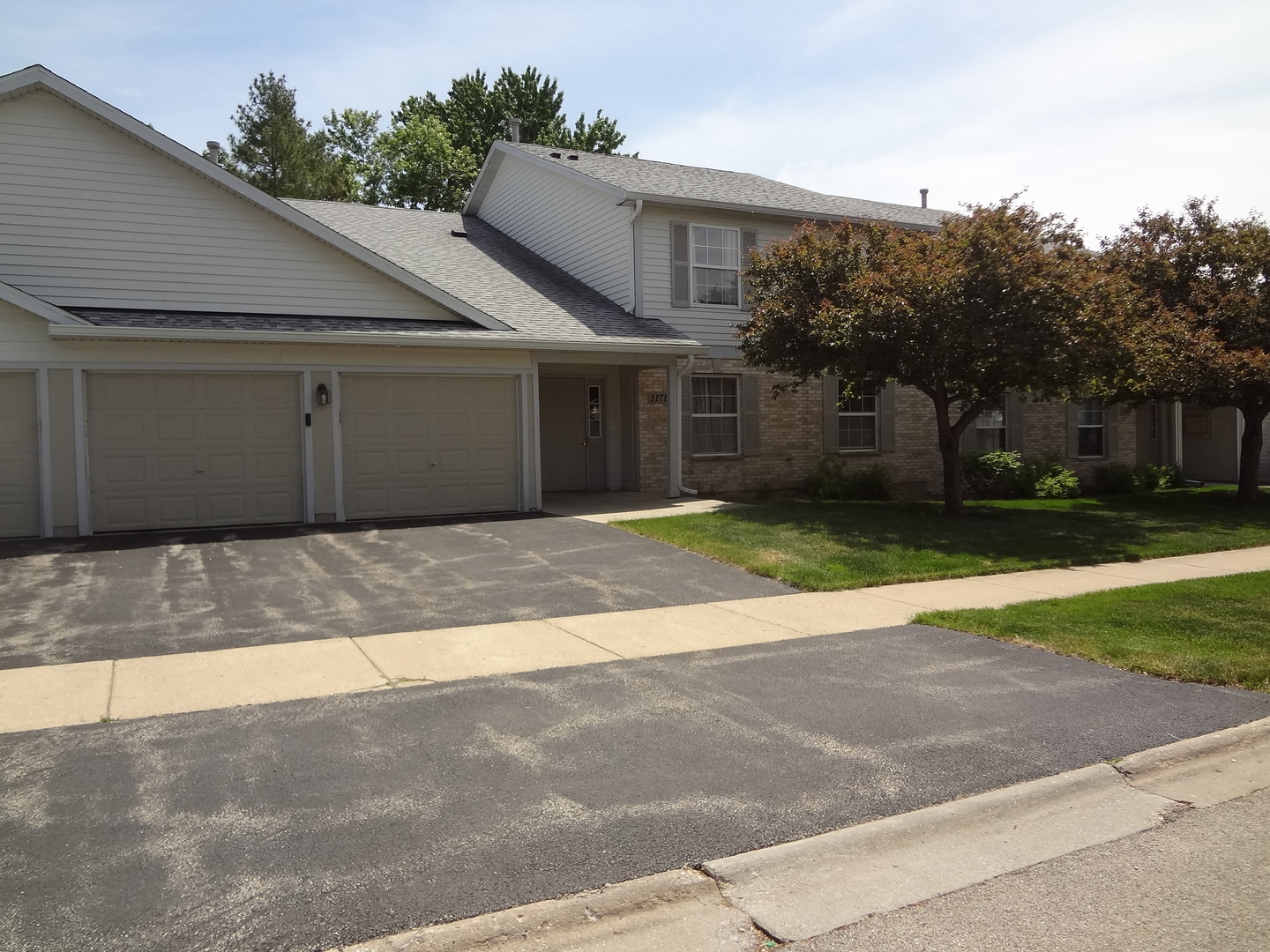 Fairfield Village in Round Lake Beach IL Homes for Sale Fairfield