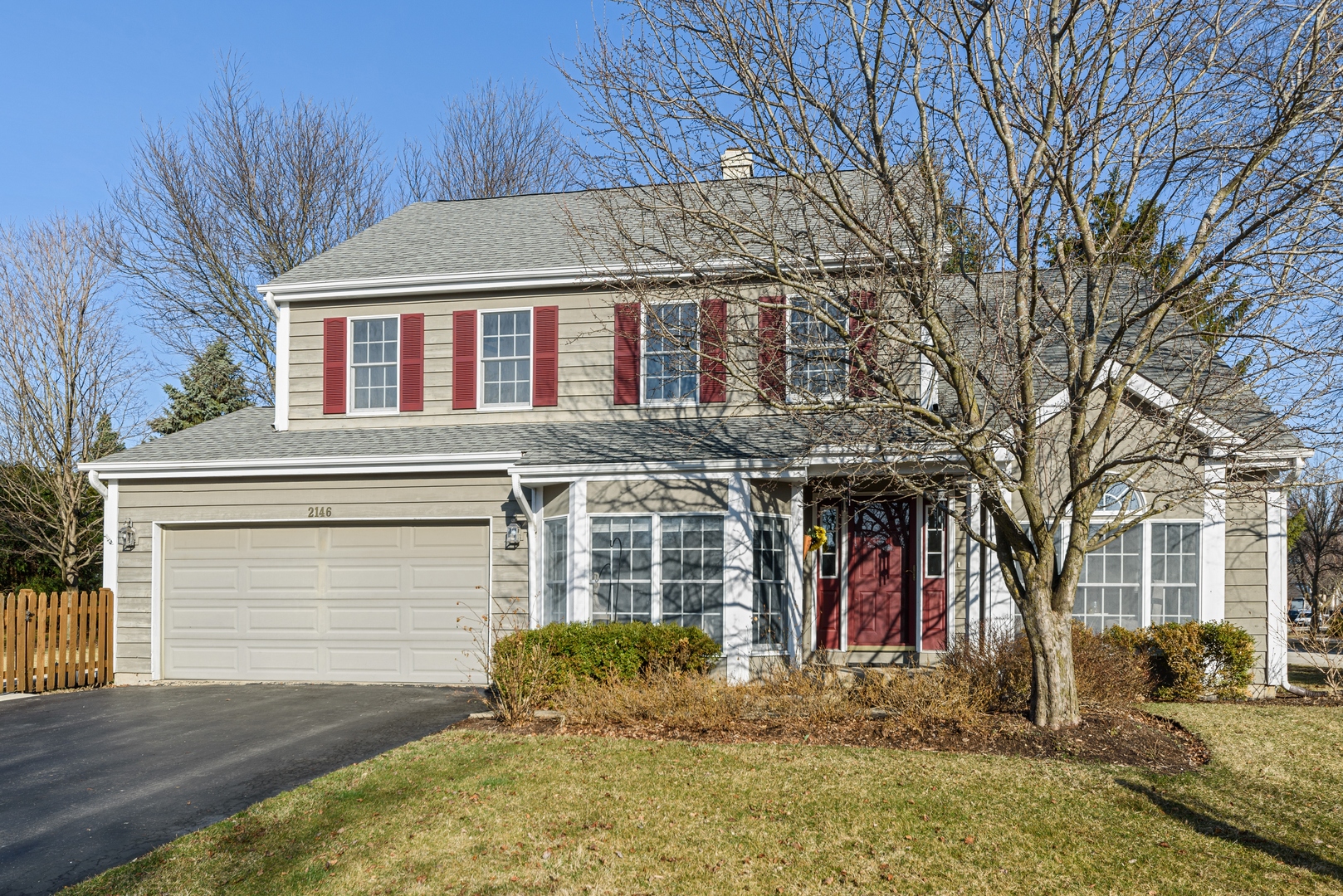 Lake Arlington Towne in Arlington Heights IL Homes for Sale Lake