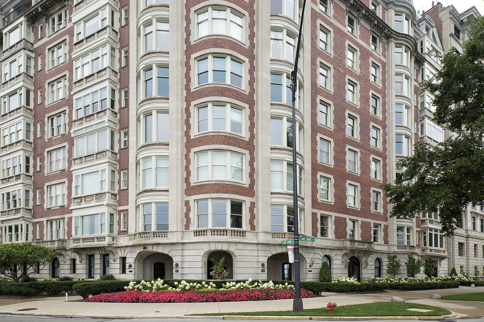 999 N Lake Shore Drive Chicago Apartments For Sale