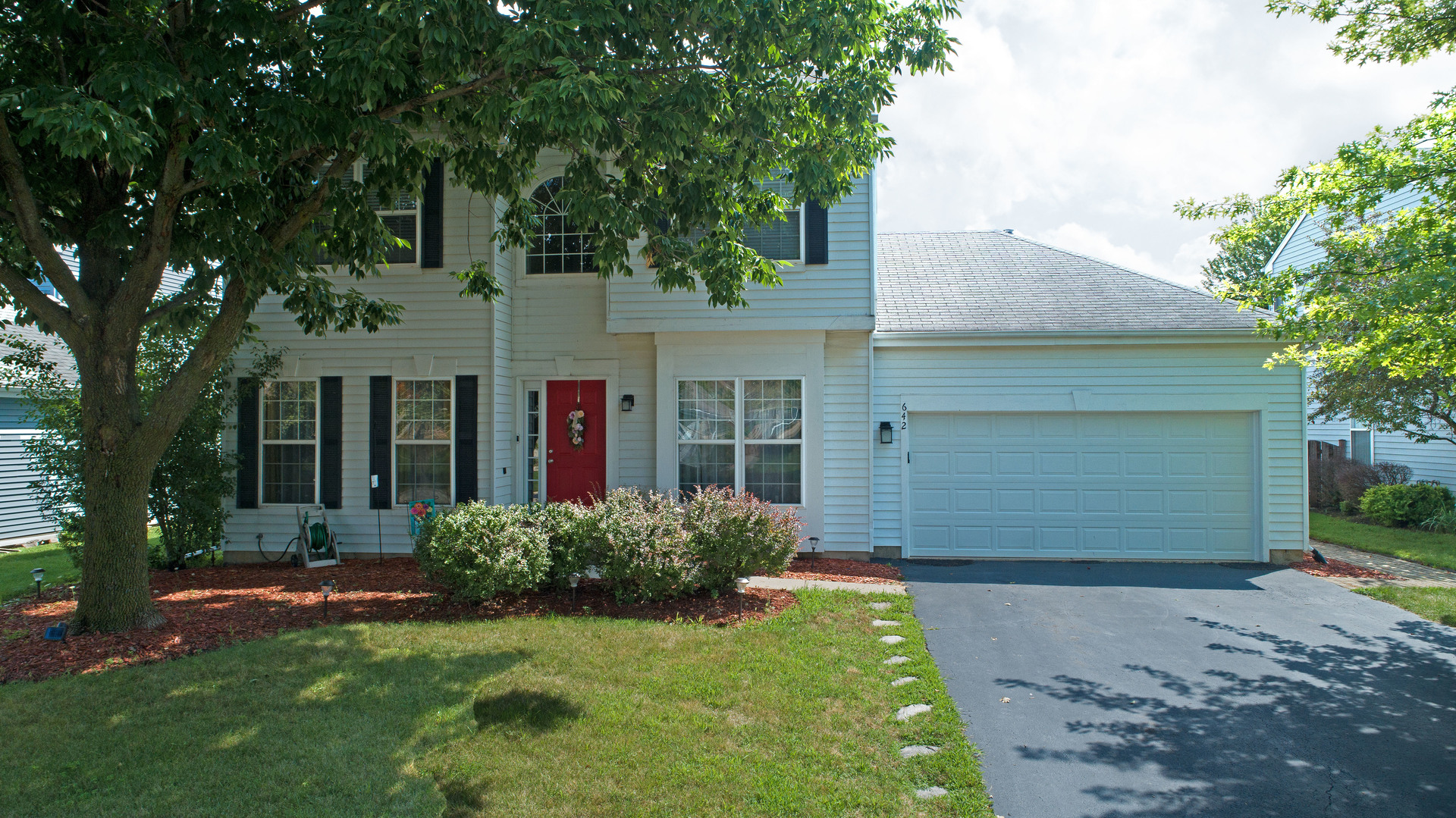 Lake in The Hills IL Homes for Sale Lake in The Hills Real Estate