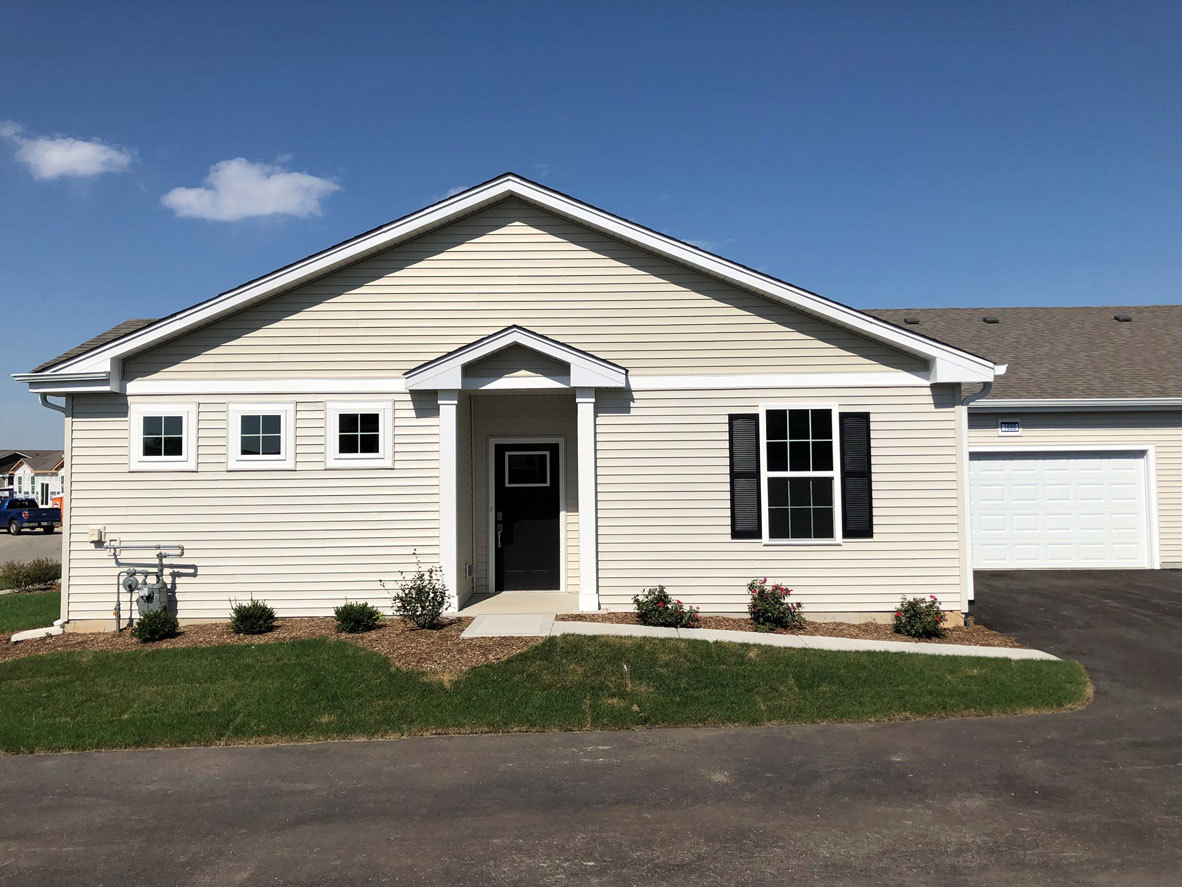 Carillon At Cambridge Lakes in Pingree Grove IL Homes for Sale