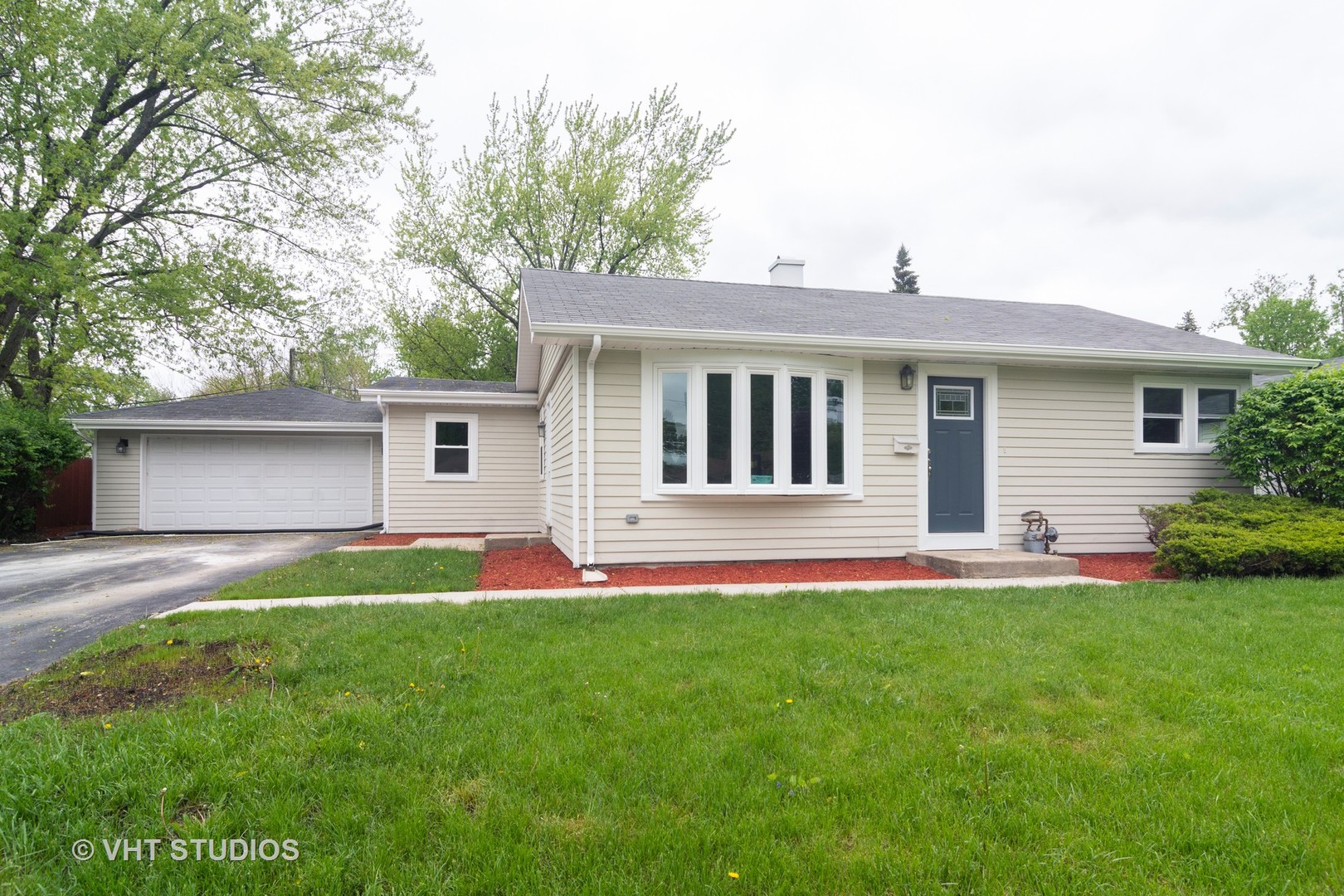 Photo of 2803 Meadow ROLLING MEADOWS  60008