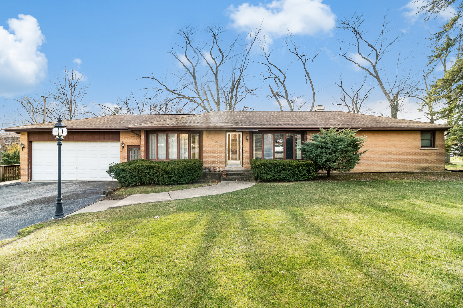 Propertyup Mls 10954989 For Sale 8635 W 93rd Hickory Hills Illinois 60457