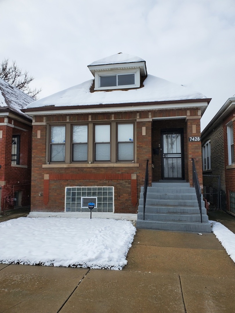 7428 S Oakley Avenue , Chicago IL, 60636 | MLS #11708997 | Dream Town Realty